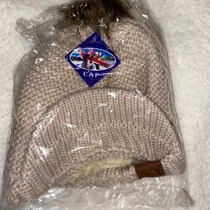 Tan beanie with bill